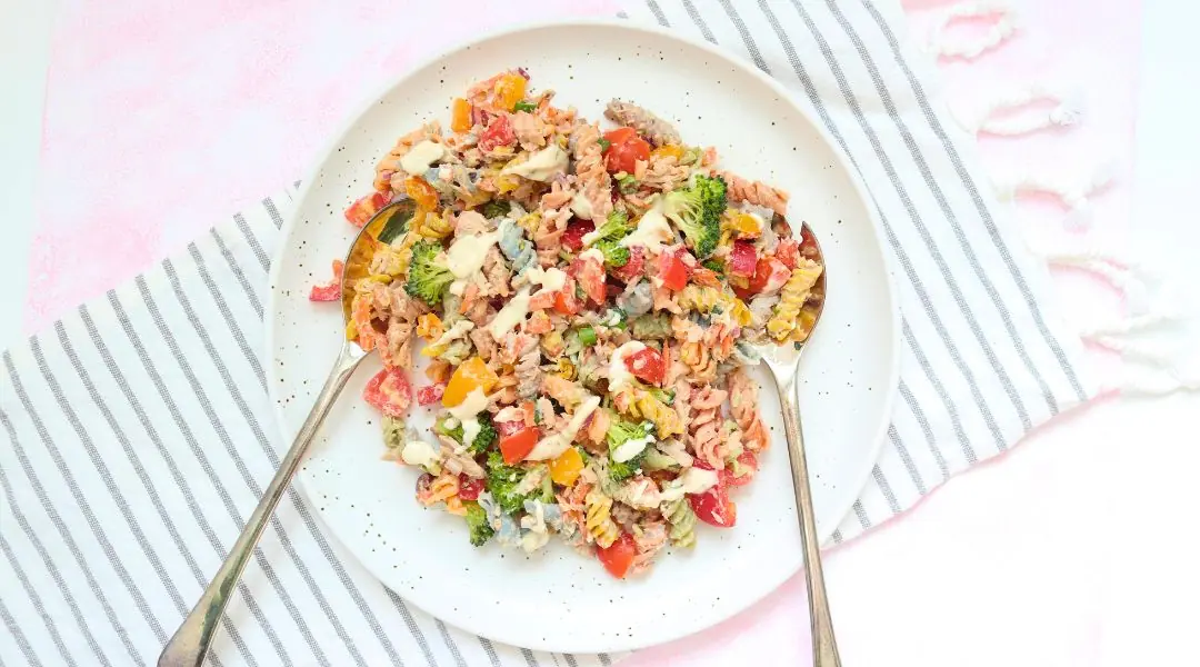 Salade de pâtes crémeuses au thon