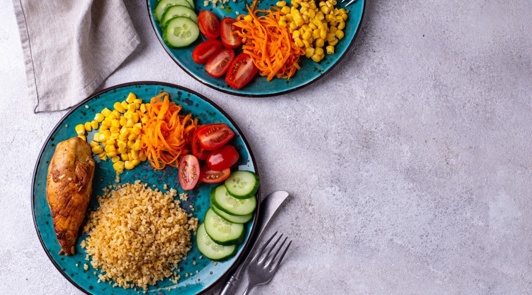 assiette d'un repas équilibré après l'entraînement