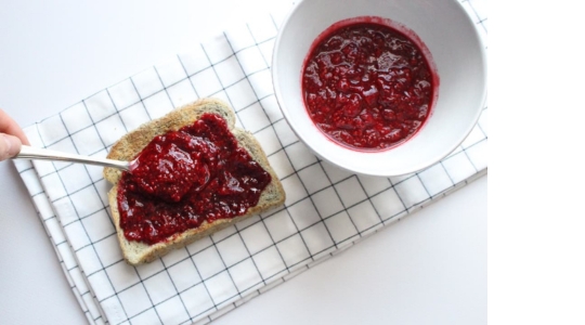Confiture framboises et chia sans cuison
