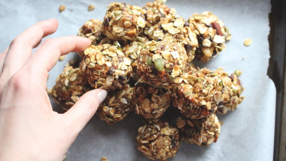 Craquelins avec préparation aux betteraves et ricotta