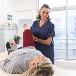 Comment la physiothérapie peut aider à soulager la constipation