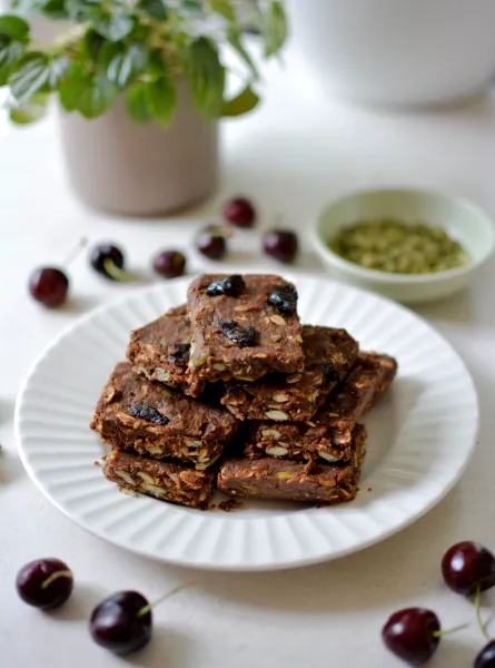 Barres tendres maison aux cerises ÉquipeNutrition Homemade Cherry Granola Bars TeamNutrition