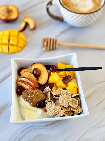Bol de yogourt déjeuner Breakfast Yogurt Bowl