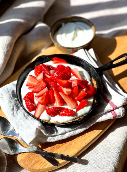 ÉquipeNutrition Shortcake aux fraises riche en protéines High-Protein Strawberry Shortcake TeamNutrition