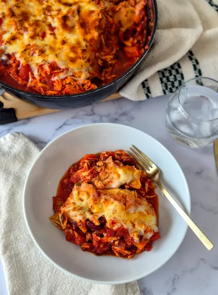 Poêlé de poulet style enchiladas ÉquipeNutrition Chicken Enchiladas Skillet TeamNutrition